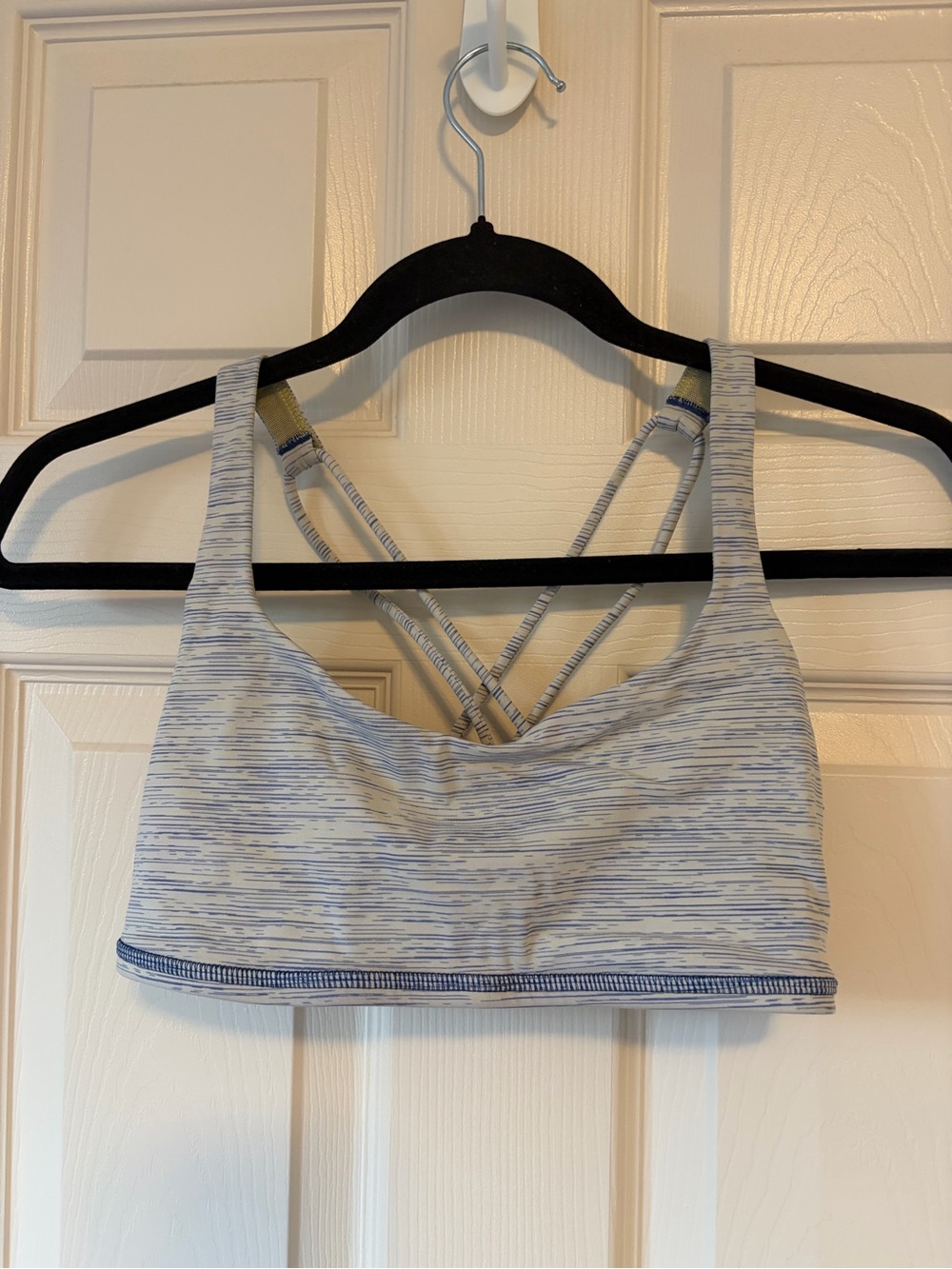 🐞 LULULEMON - Size 6 Sports Bra